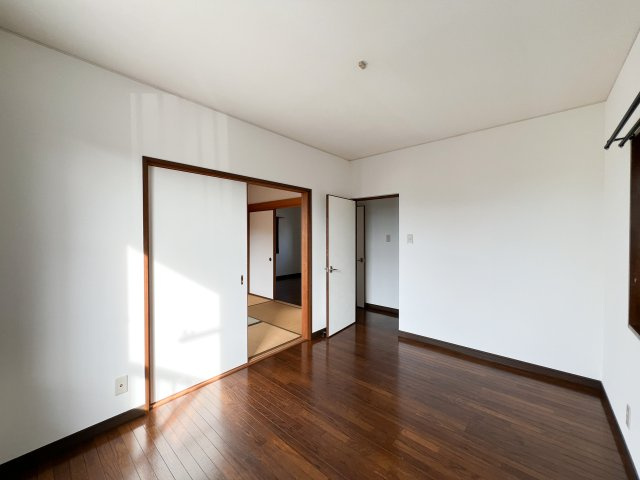 高知市介良乙の一戸建ての内装