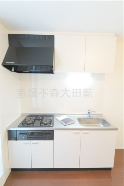 グランティーズ大森のキッチン|システムキッチン　3口ガスコンログリル付き