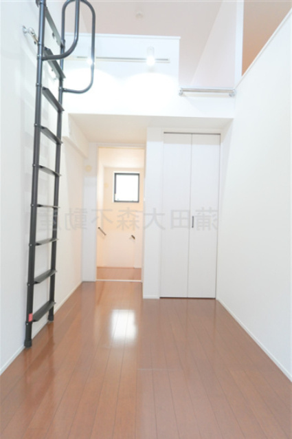 グランティーズ大森の洋室