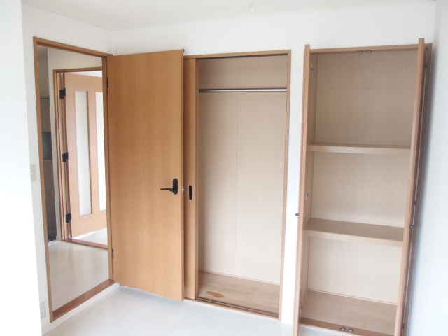 ガーデンヒルズＮの収納