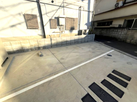 ジーメゾン守口藤田の駐車場