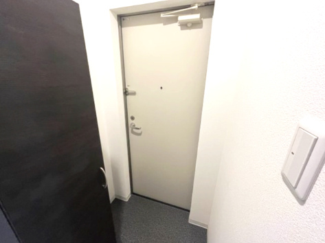 ジーメゾン守口藤田の玄関