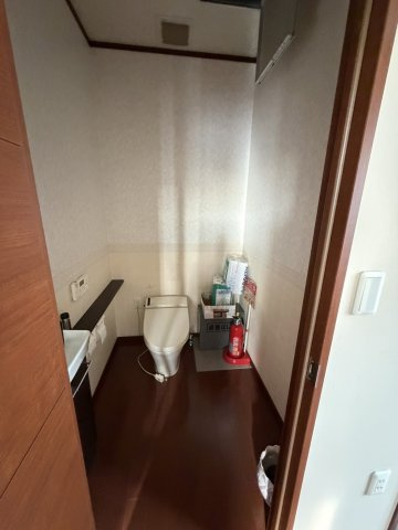 手広ビルの内装