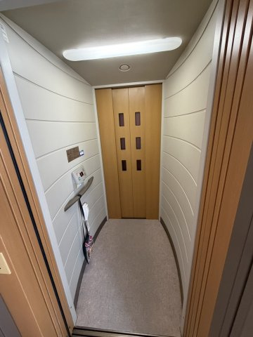 手広ビルの設備|エレベーター