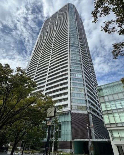大阪ひびきの街　ザ・サンクタスタワーの外観