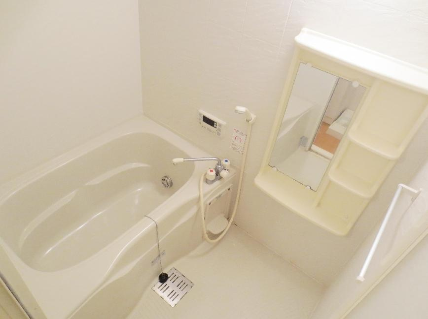 ルミエールBの浴室