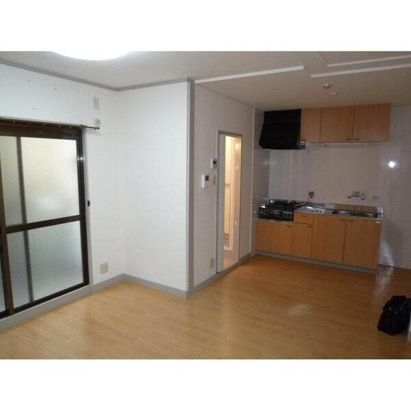 プチ・シャトーあけぼのの居間・リビング