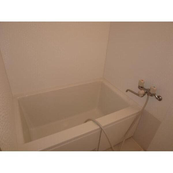 プチ・シャトーあけぼのの浴室