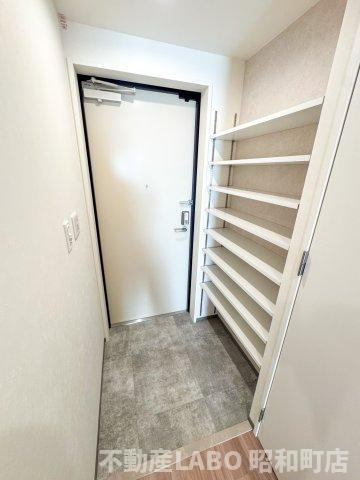 Broad阿倍野阪南町Residenceの玄関