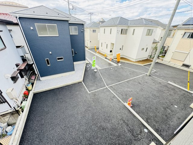 三郷市戸ケ崎３丁目新築戸建【戸ヶ崎小学校：5分】の展望|バルコニーより南側眺望・南側駐車スペースで日当たり良好♪