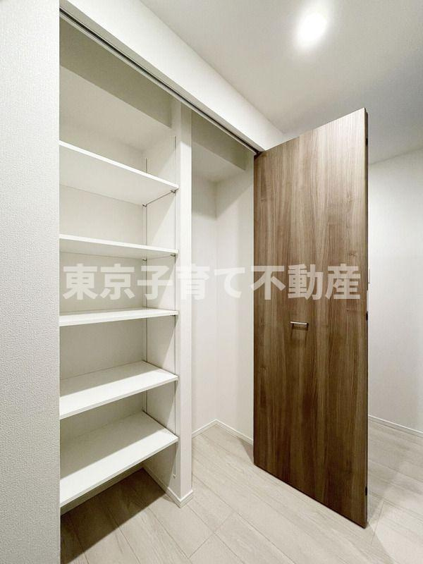 S-RESIDENCE高島平asoleaのエントランス