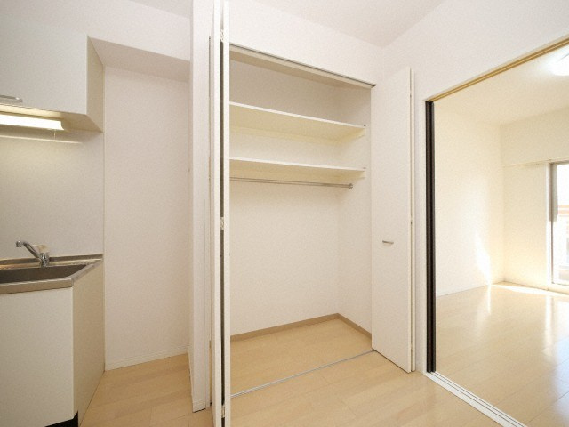 フロンティアタワー九条Ⅱの収納