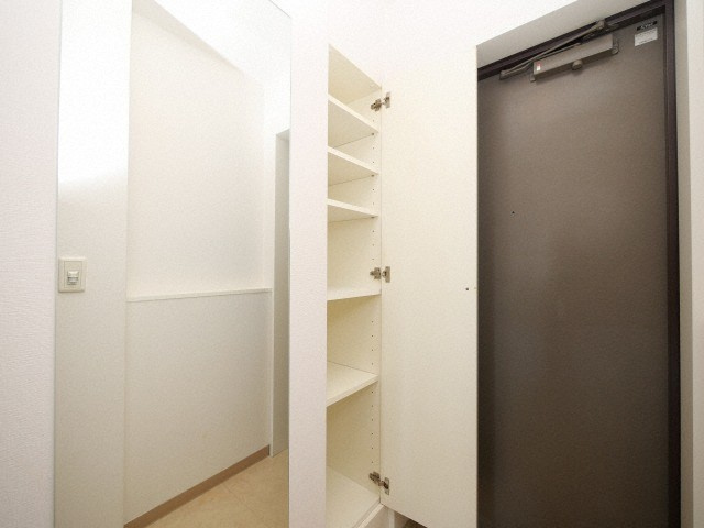 フロンティアタワー九条Ⅱの収納