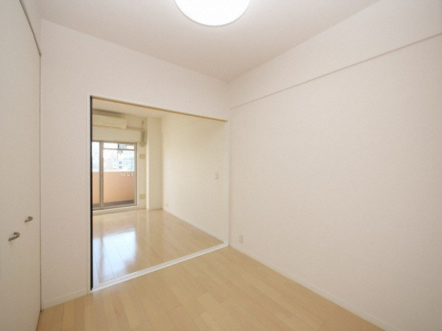 フロンティアタワー九条Ⅱの居間・リビング