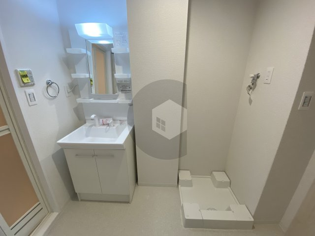 アルカンシェルコート緑橋の洗面所