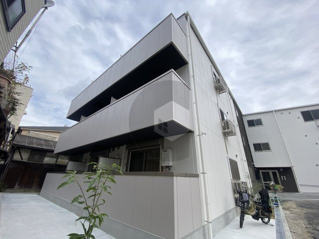 アルカンシェルコート緑橋の外観