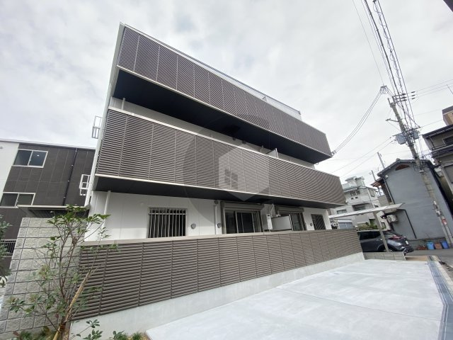 アルカンシェルコート緑橋の外観