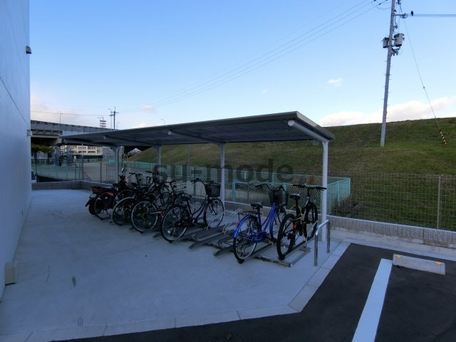 カンパーニュアウローラの周辺