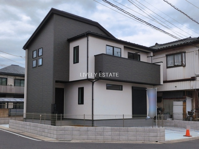 草加市稲荷4丁目 新築分譲住宅 全2棟 2号棟の外観