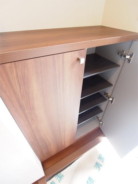 川崎市麻生区多摩美１丁目のアパートの収納