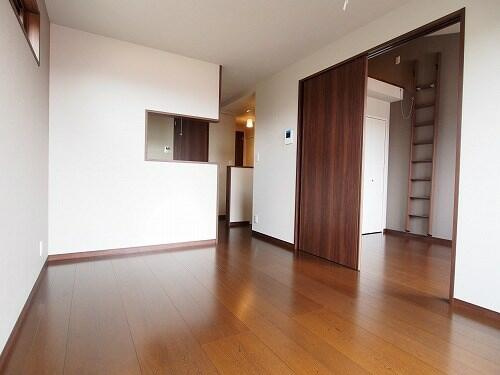 オルサ（Ｏｒｕｓａ）の居間・リビング