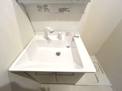 L-BASE藤田町の洗面所