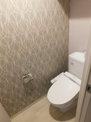 【トイレ】 | ベルネージュ塩原(ベルネージュシオバル) | 別号室の写真になります。現況優先。