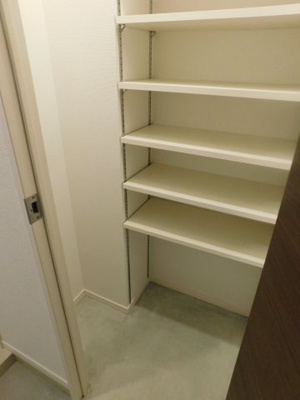 【収納】 | ベルネージュ塩原(ベルネージュシオバル) | 別号室の写真になります。現況優先。