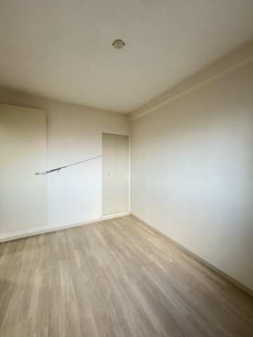 エクセレント米子の洋室