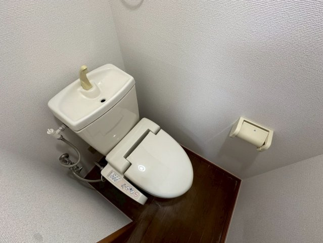 ホワイトウェーブのトイレ