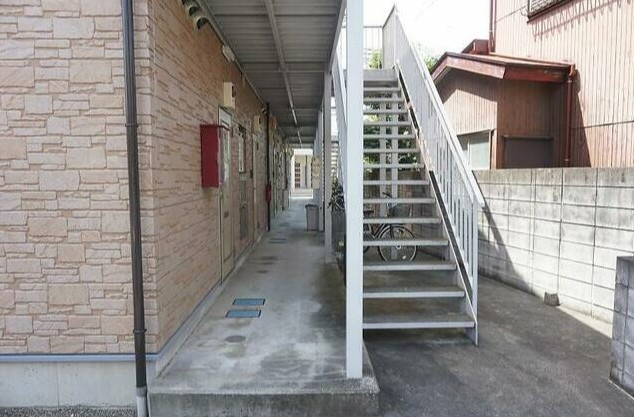 メゾンブランシェのエントランス