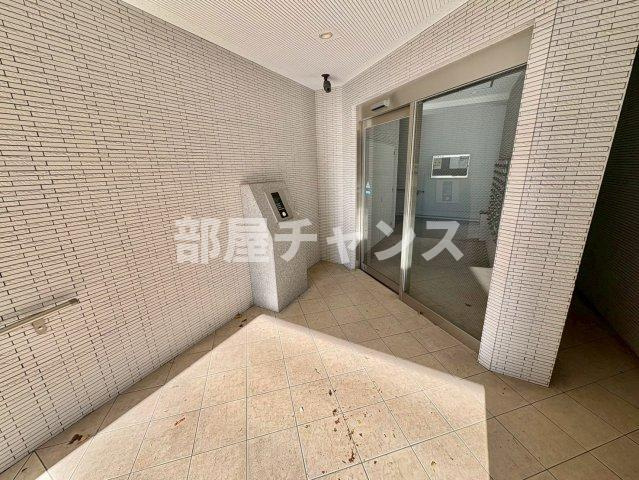 ノイグランツDのエントランス