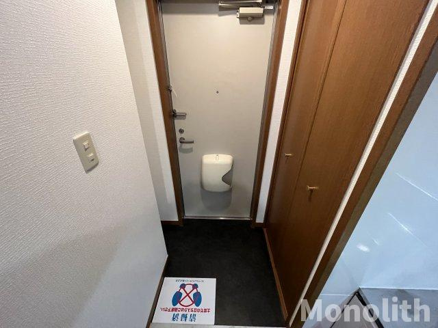 コリーヌ二色の玄関