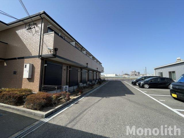 コリーヌ二色の駐車場