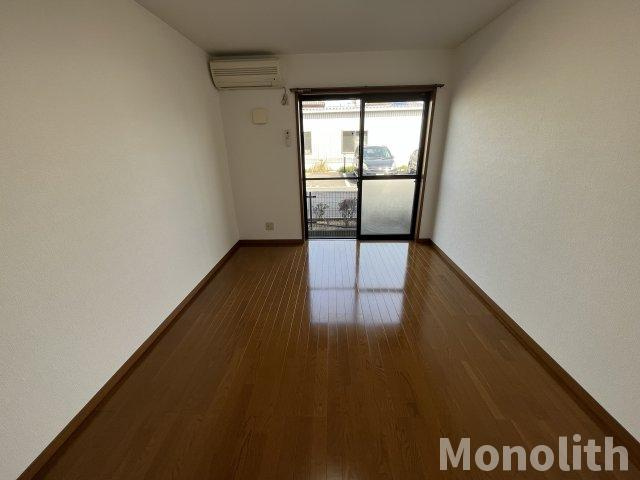 コリーヌ二色の洋室