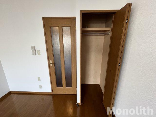 コリーヌ二色の収納