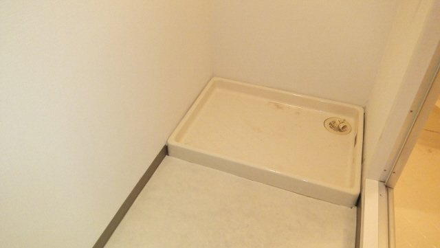 船橋夏見レジデンスの洗面所|室内洗濯機場