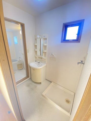 ハイツ恋路の洗面所