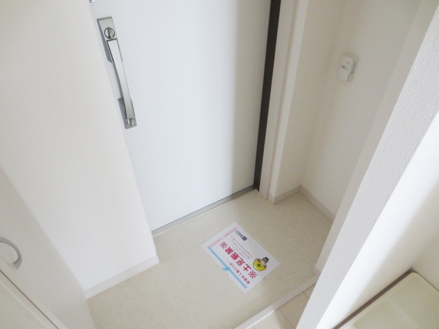 リブリ・戸田公園の玄関|別号室の参考写真です。