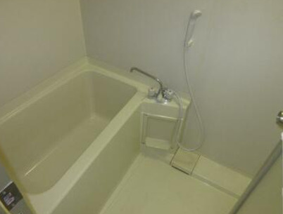 亀谷マンションの浴室