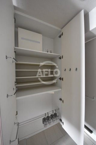 プレミスト靭本町　明治小学校区の収納|プレミスト靭本町　収納