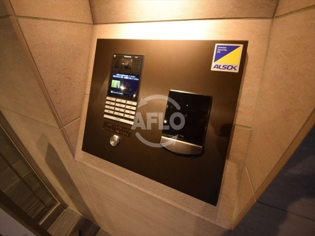 プレミスト靭本町　明治小学校区のセキュリティ|プレミスト靱本町　エントランスオートロック