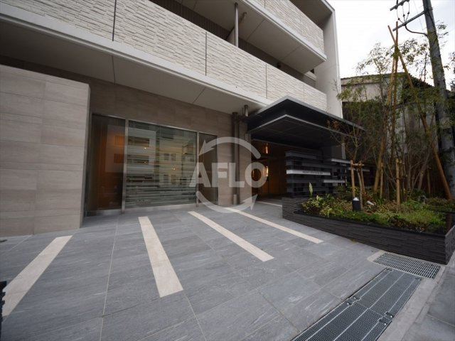 プレミスト靭本町　明治小学校区のエントランス|プレミスト靱本町　エントランス