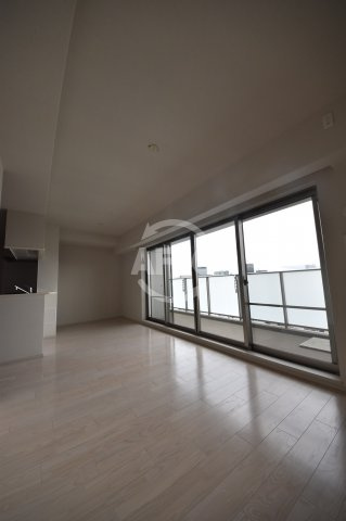 プレミスト靭本町　明治小学校区の居間・リビング|プレミスト靭本町　リビング