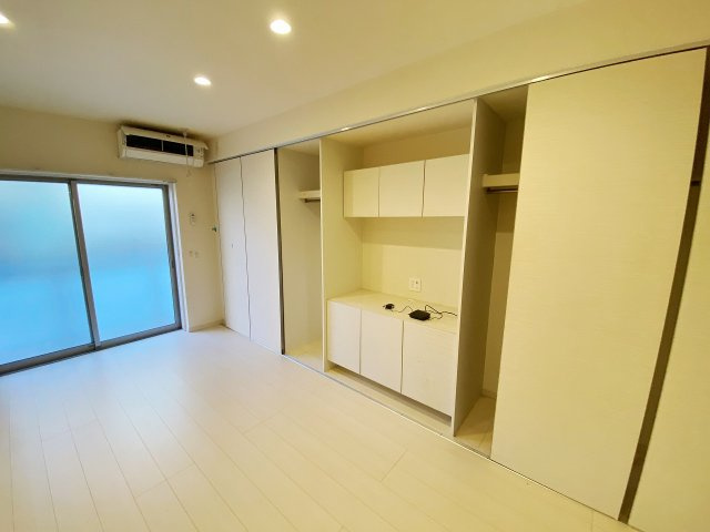 リブリ・シャルマン上戸田の収納|別号室の参考写真です。