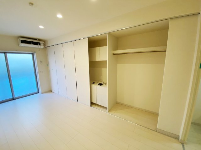 リブリ・シャルマン上戸田の収納|別号室の参考写真です。