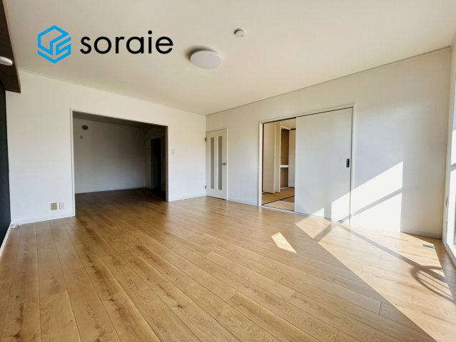 西所沢椿峰ニュータウン３９街区の居間・リビング|令和7年12月9日撮影。