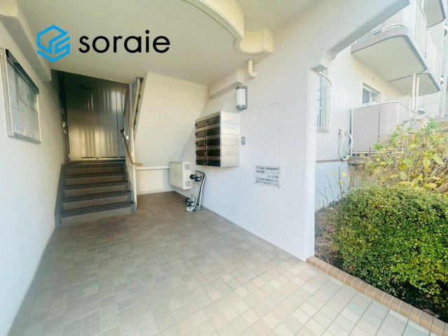 西所沢椿峰ニュータウン３９街区のエントランス|令和7年12月9日撮影。