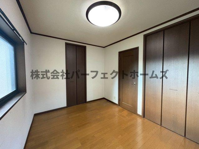 津田東町３丁目戸建の洋室|スタンダードな洋室です