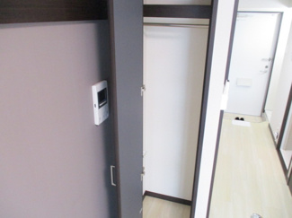 【収納】 | トーマス国場 | ※写真は別のお部屋を使用しています。